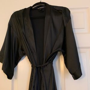 Victoria’s Secret Black Robe Size M